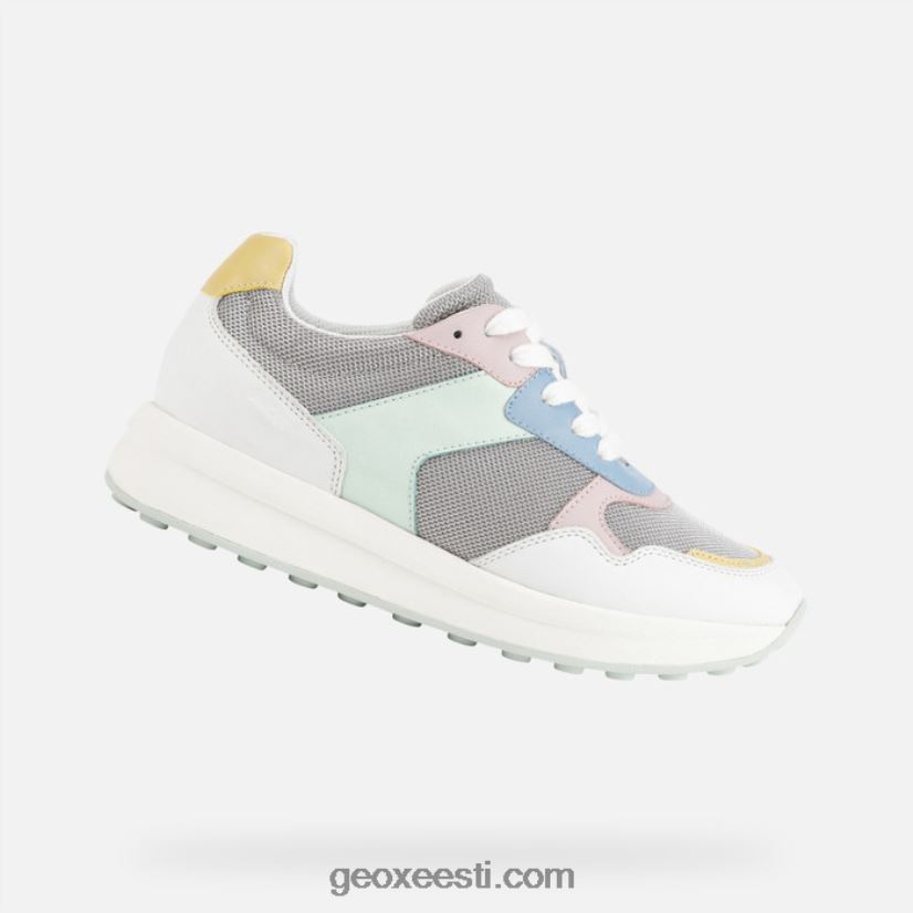 runntix naised J4Z02T348 Geox helehall/valge